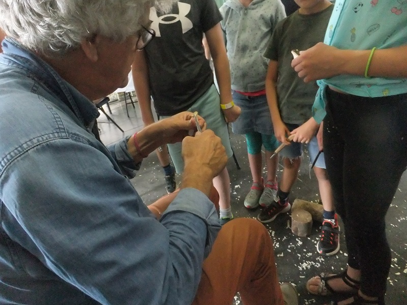 Ateliers de sculpture au couteau d’animaux de la forêt © Binaros - SB